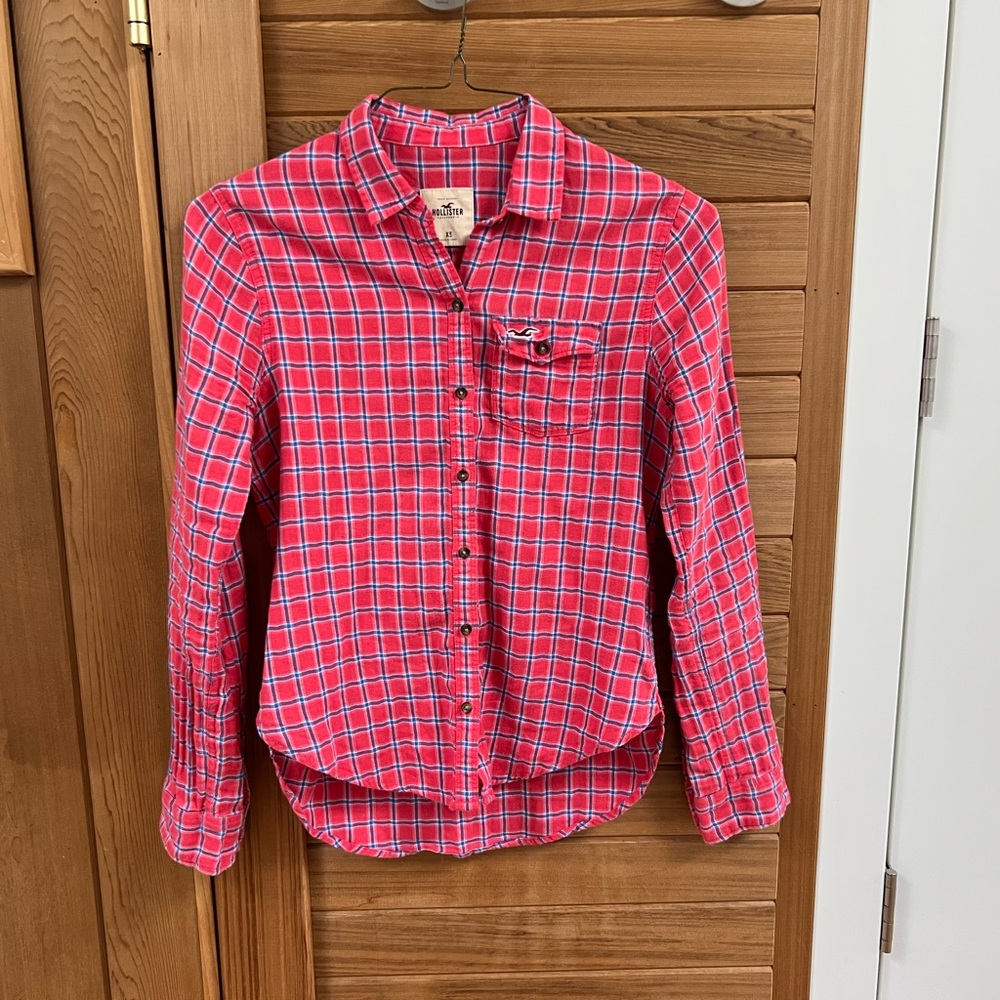 Hollister Pink and Blue Plaid Flannel Button Down Shirt